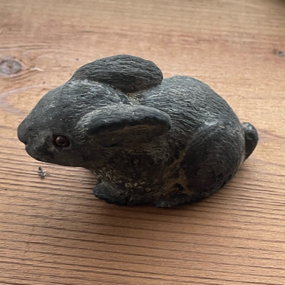 The Wolf Sculptures rabbit - Picture 3 of 3